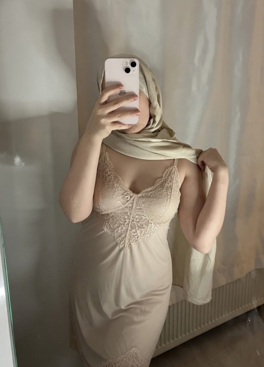 Erikli Liseli Bayan Escort Bayan Gülden
