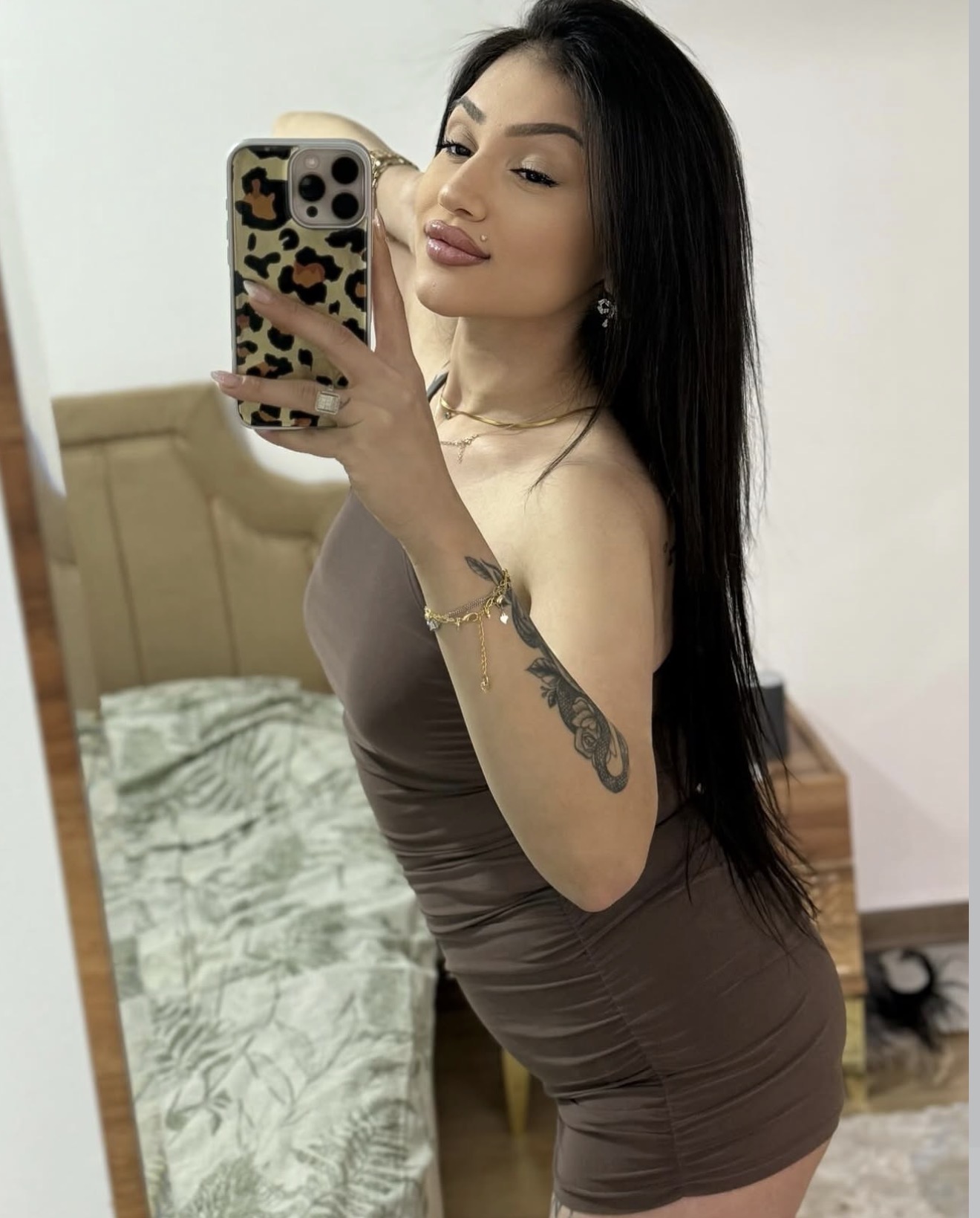 Mithat Paşa Üniversiteli Bayan Escort Bayan Kadeh