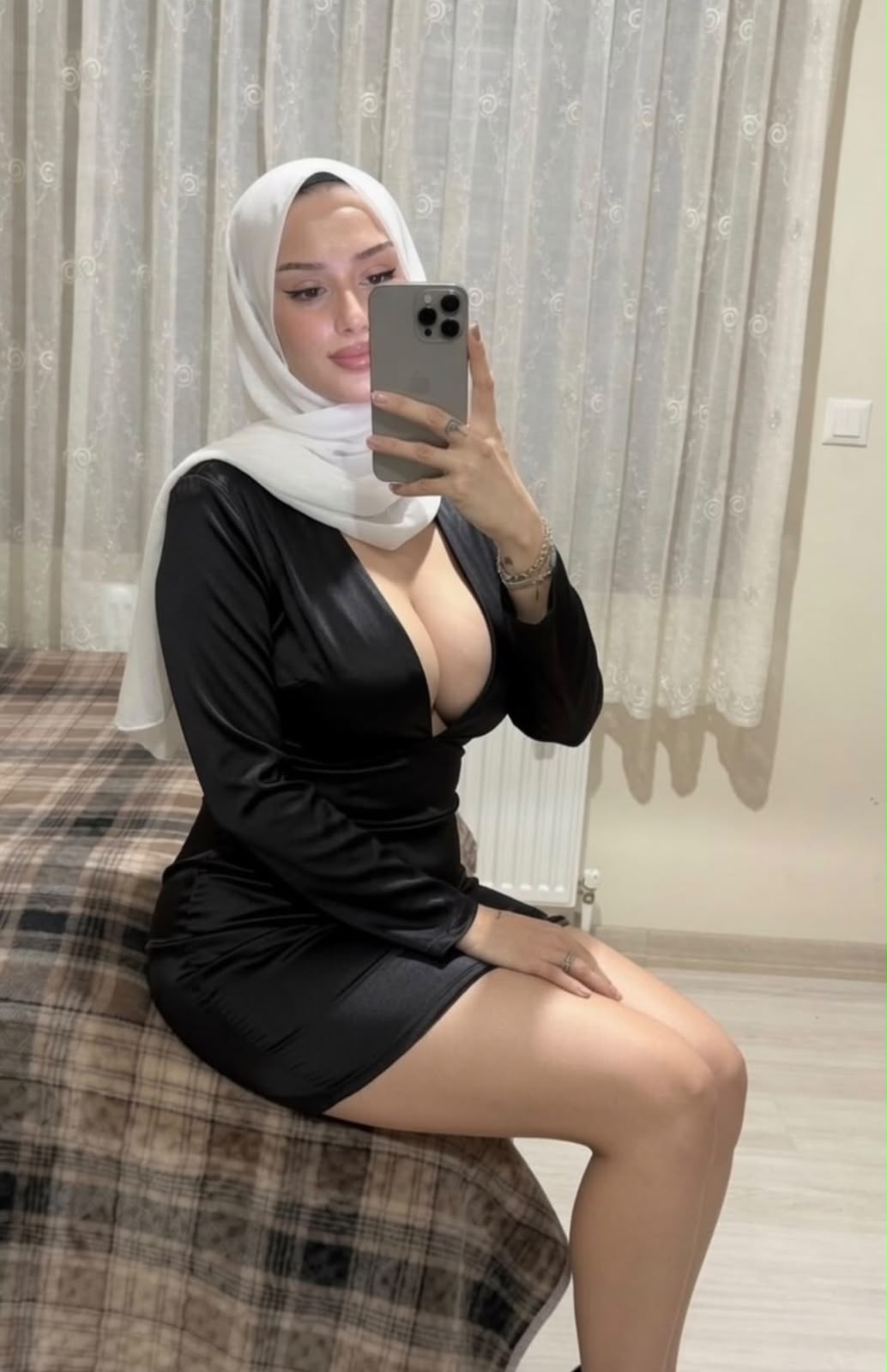 Gemici Birlikte Güzel Bayan Escort Ayça